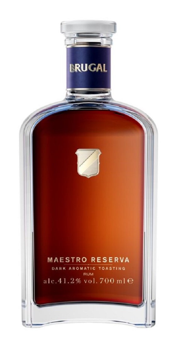 Láhev Brugal Maestro Reserva, dominikánský rum