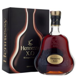 Karafa koňaku Hennessy XO s dárkovou krabicí